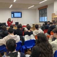 Alunos do Ensino Profissional assistem a sessão de apresentação do concurso “Multimedia Challenge”